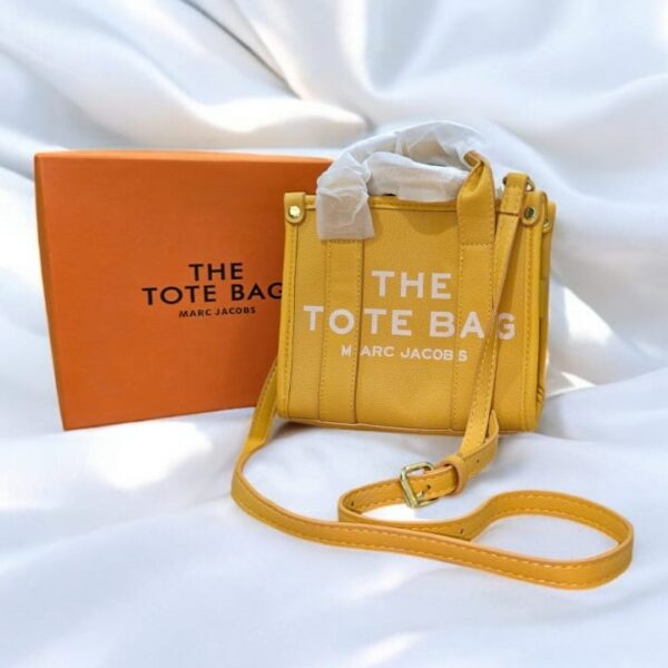 Marc Jacobs - The TOTE bag - Yellow