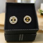 CHANEL Round-Earrings