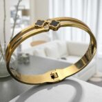 Tory Burch Dual Dot Pearl